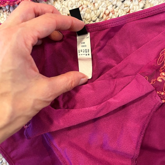 Chantelle Bra and  Panty Bundle - Picture 5 of 7